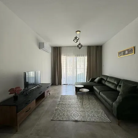 Ceasar And Apartamento